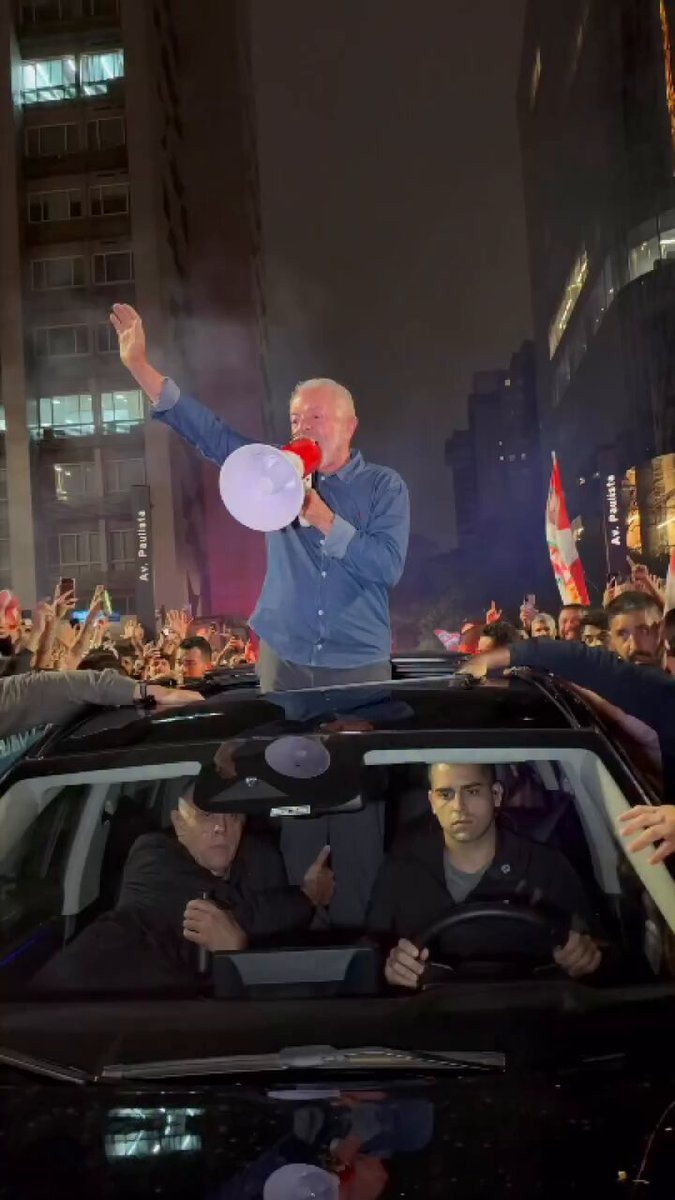Luiz Inácio Lula da Silva en el video de celebración de su reelección publicado en X