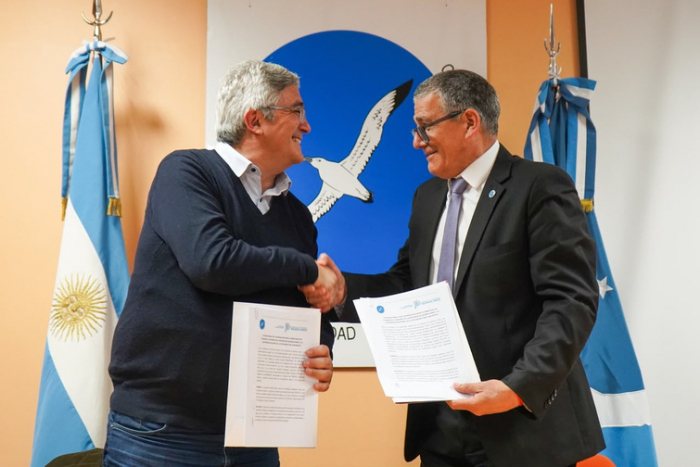 Actividad del ministro Javier Rodríguez en Chubut con autoridades universitarias y del sector productivo
